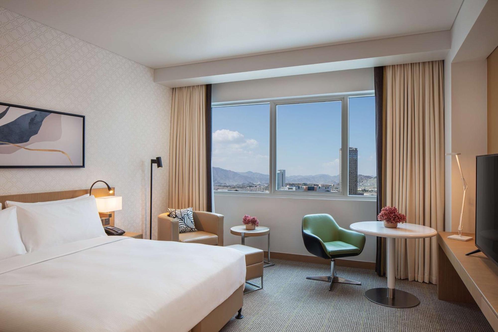 Doubletree By Hilton Fujairah City Exterior foto Deluxe room