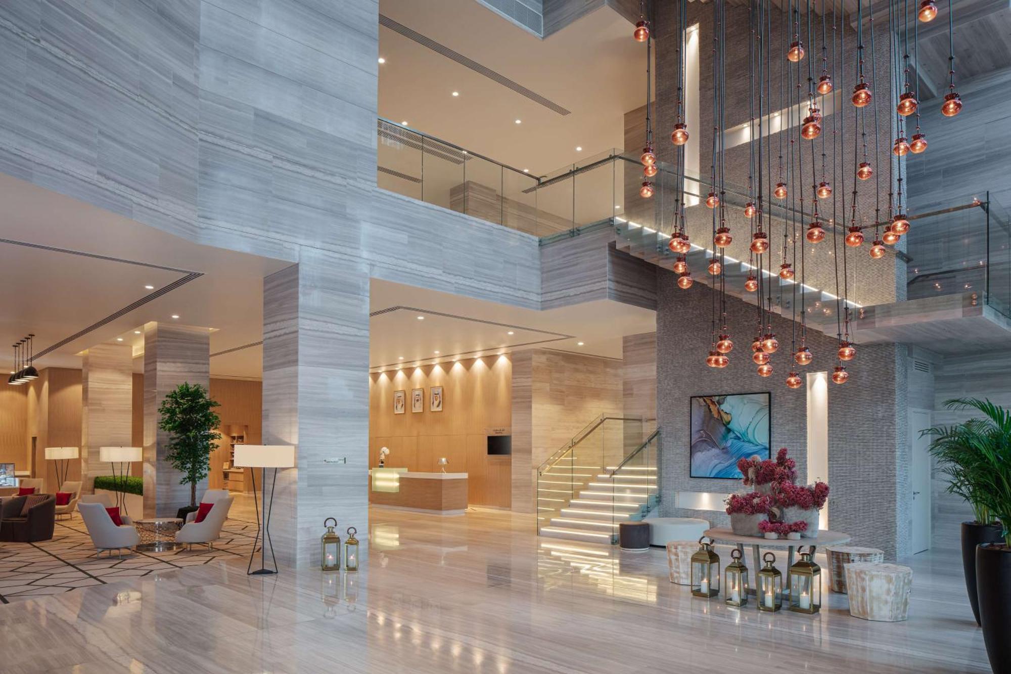 Doubletree By Hilton Fujairah City Exterior foto Lobby